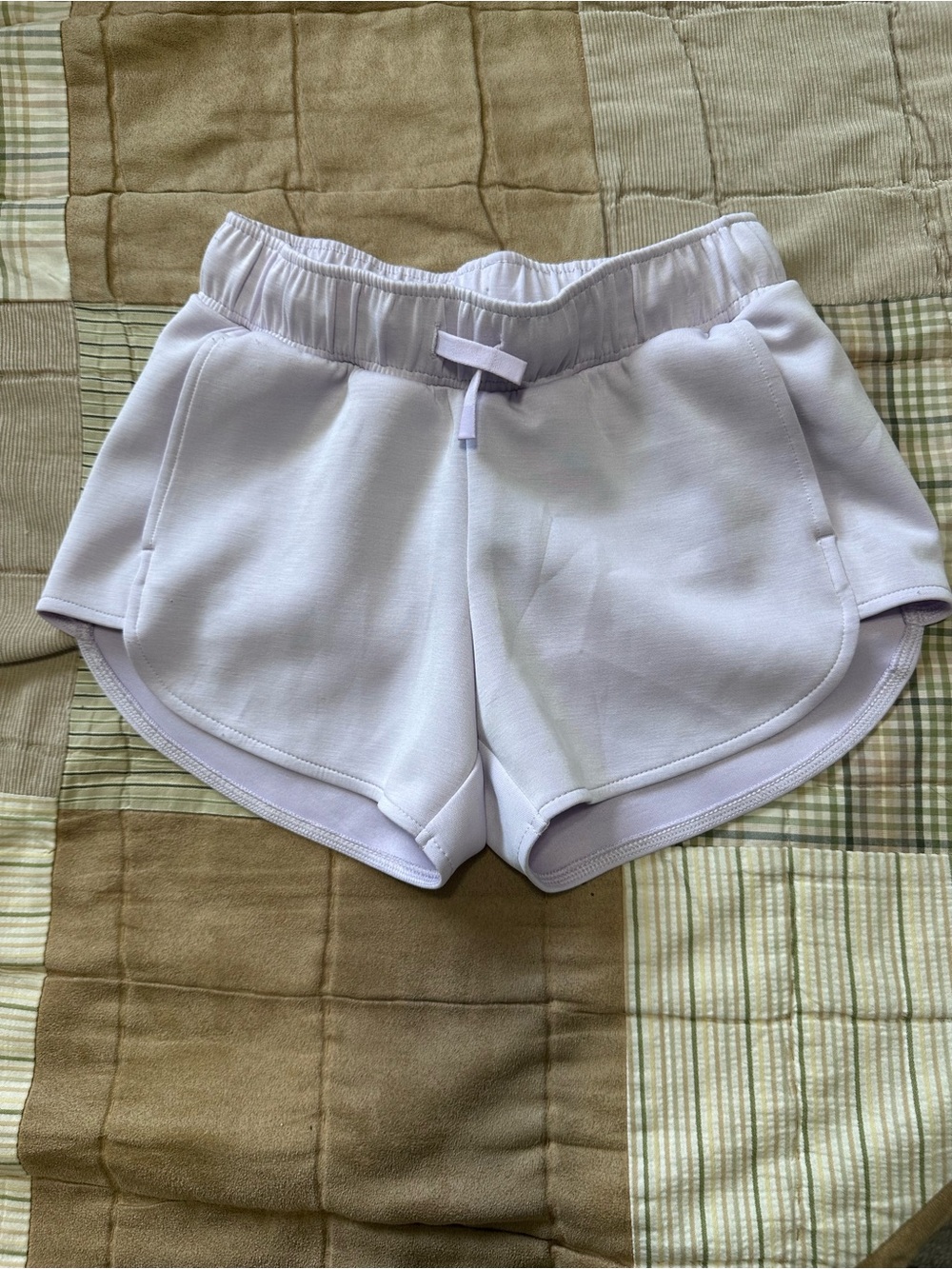 all in motion Pale Lavender Elastic-Waist Athletic Shorts, size M/8